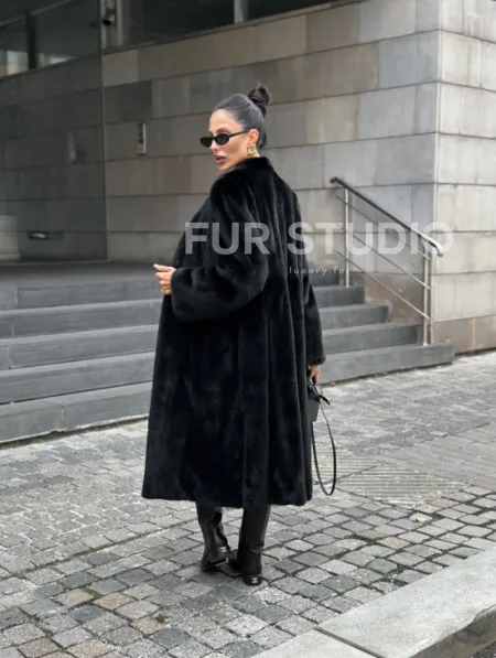 Модная шуба из меха норки Saga furs - фото 6