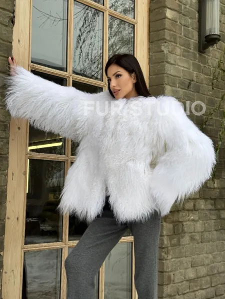 Шуба белая из меха ламы без воротника - фото 10