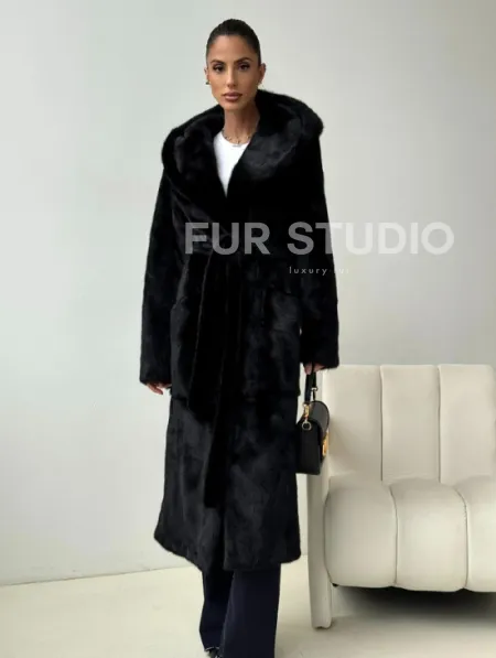 Черная норковая шуба с капюшоном - фото 6