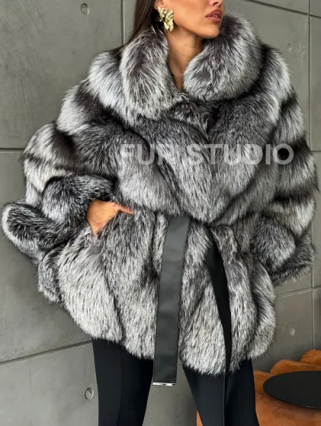 Шуба из чернобурой лисы 