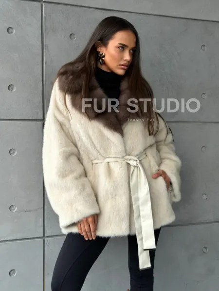 Светлая норковая шуба oversize - воротник куница - фото 11