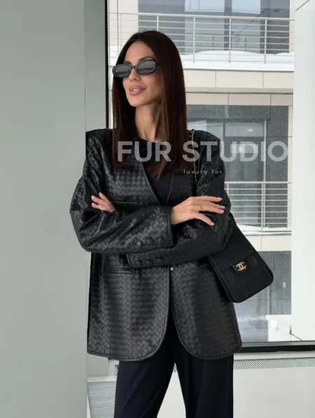 Женский пиджак из натуральной кожи - фото 13