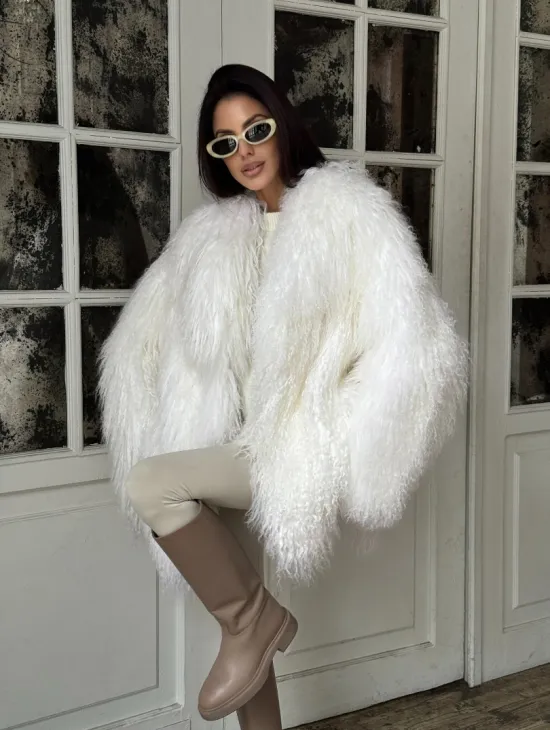 Шуба из меха ламы PREMIUM COLLECTION, английский воротник - фото 4