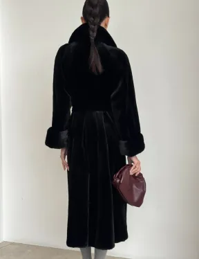 Элитная шуба из меха стриженой черной норки - фото 3