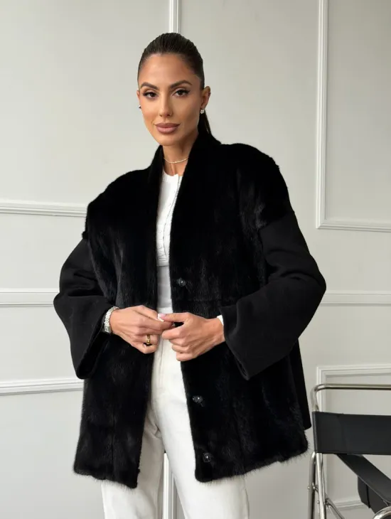 Полупальто демисезонное шерстяное с отделкой из меха норки - фото 0