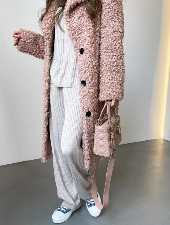 Шуба из экомеха в цвете пудра - фото 5