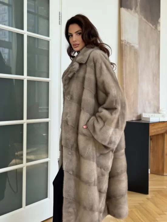 Серо-голубая норковая шуба - фото 8